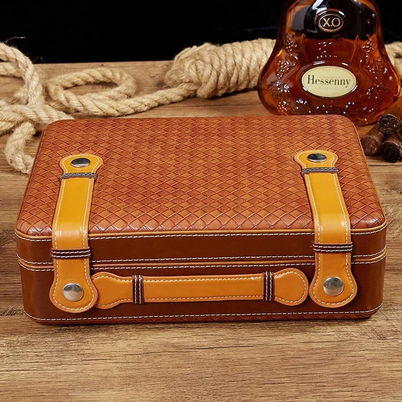 Outdoor Portable Leather  Cigar Box Cedar Wood Travel Cigar Carry Case Cigar Humidor With Humidifier And Hygrometer