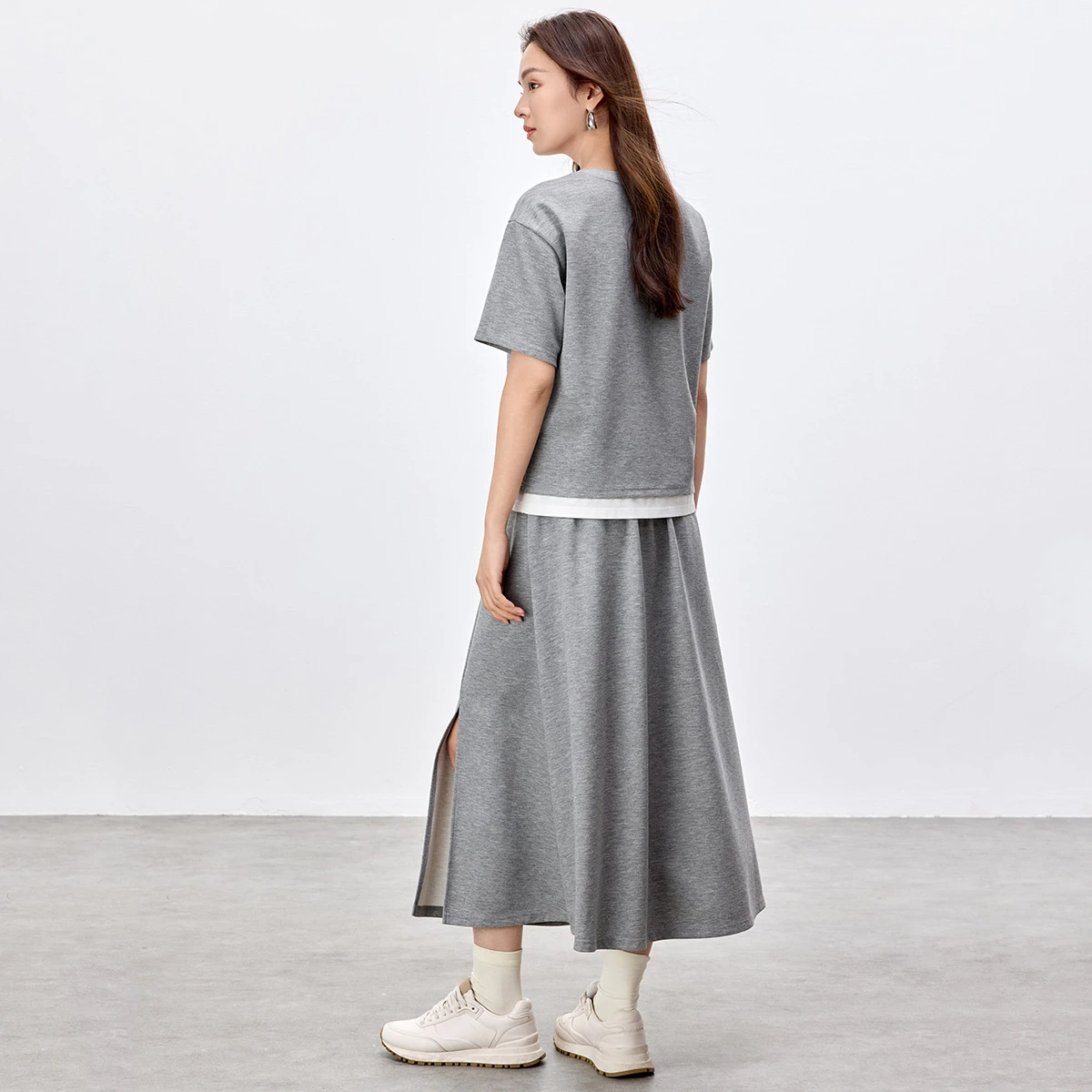 SENTUBILA Casual Office Summer Set Crew Neck Color Block Embroidery Short Sleeve Top Split Hem A Line Skirt Two-Piece 152Z58627
