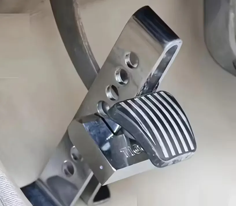 Car Clutch Lock Universal Throttle Accelerator Security Anti-Theft Tool Stainless Steel Auto Brake Pedal Lock Car Accessories