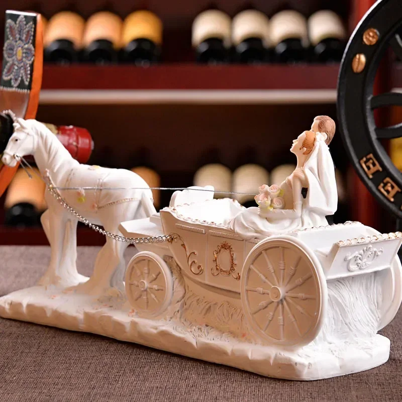 Wedding gift Modern Home Room decoration couple carriage sculpture wedding decoration abstract figure resin statue arts ornament