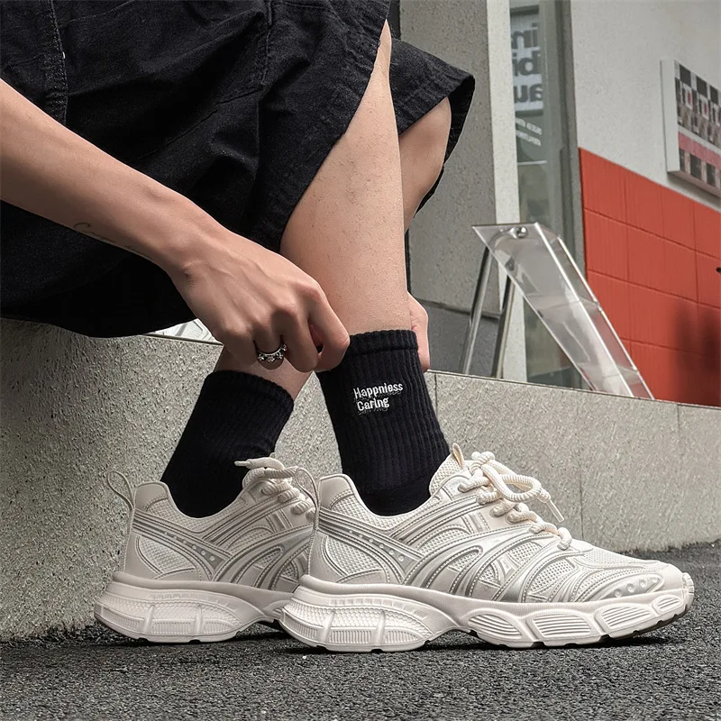 

Мужские осенние кроссовки 2026: Новинка, сетчатые, на шнуровке, на платформе, модные, спортивные, повседневные.