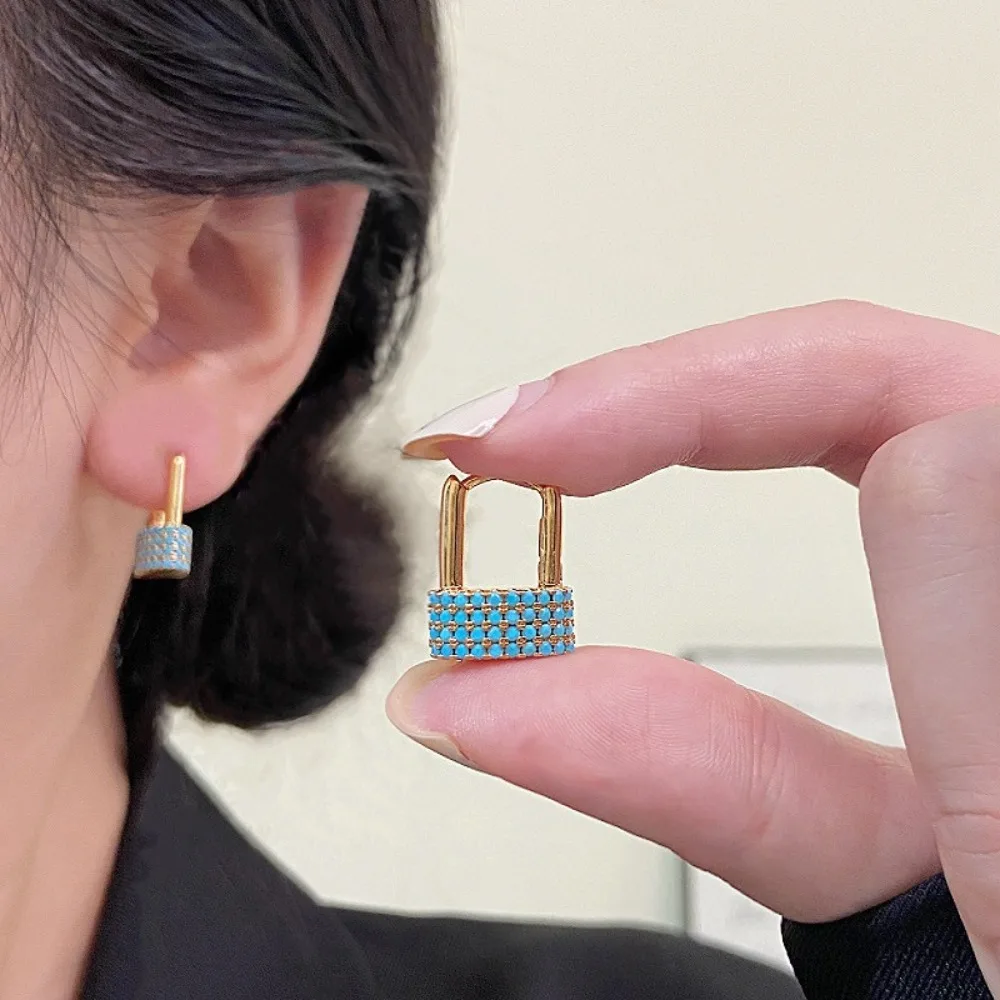 

2Pc Hypoallergenic Lock-Shaped Turquoise Earrings for Women, High-End Luxury Fashion INS Series