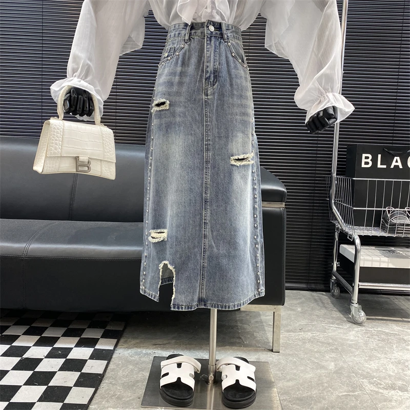 

New fashion Designer Famous brand rivet hole Denim skirt summer Retro Distressed A-line Medium length skirt