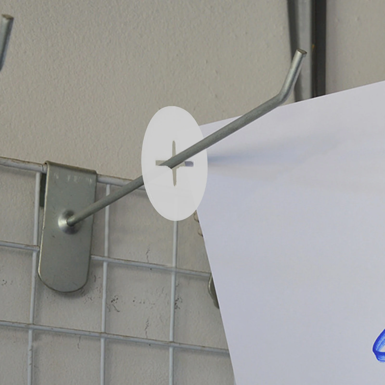 100 قطعة الوتد هوك سدادة البلاستيك المضادة للانزلاق مقاطع أقفال واضحة ل Pegboard السنانير التجزئة عرض الرف المنظم اكسسوارات #1