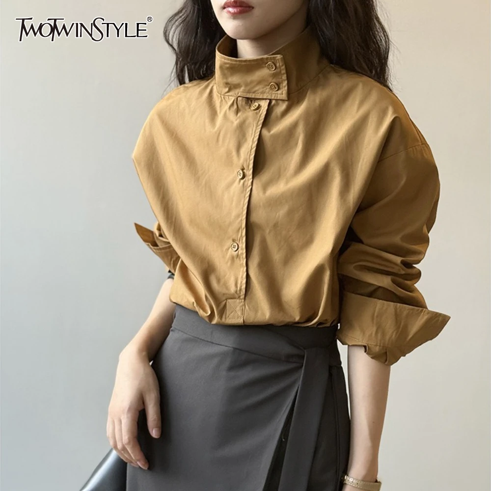 

TWOTWINSTYLE Khakl сращенная однобортная рубашка женская водолазка с длинным рукавом свободные минималистичные роскошные женские рубашки осень новинка