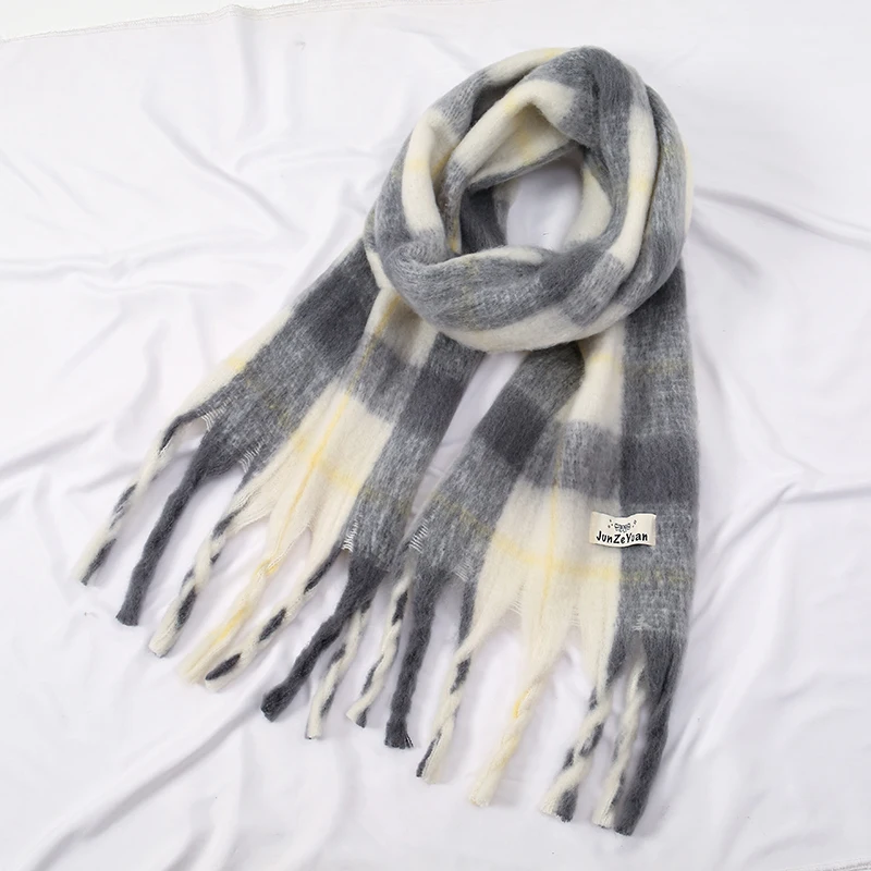 2024 Plaid Cashmere Shawl Scarf Tassel Pashmina Scarf Woman Stripe Winter Scarf Thick Warm Blanket Stoles Neckscarf Head Scarf