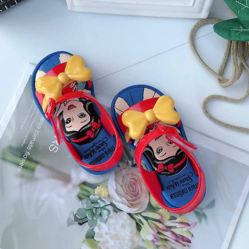 Disney księżniczka żelowe buty dziewczęce letnie klapki dziewczynek Melissa sandały śliczne buty dla małego dziecka dziecko w stylu Casual, letnia