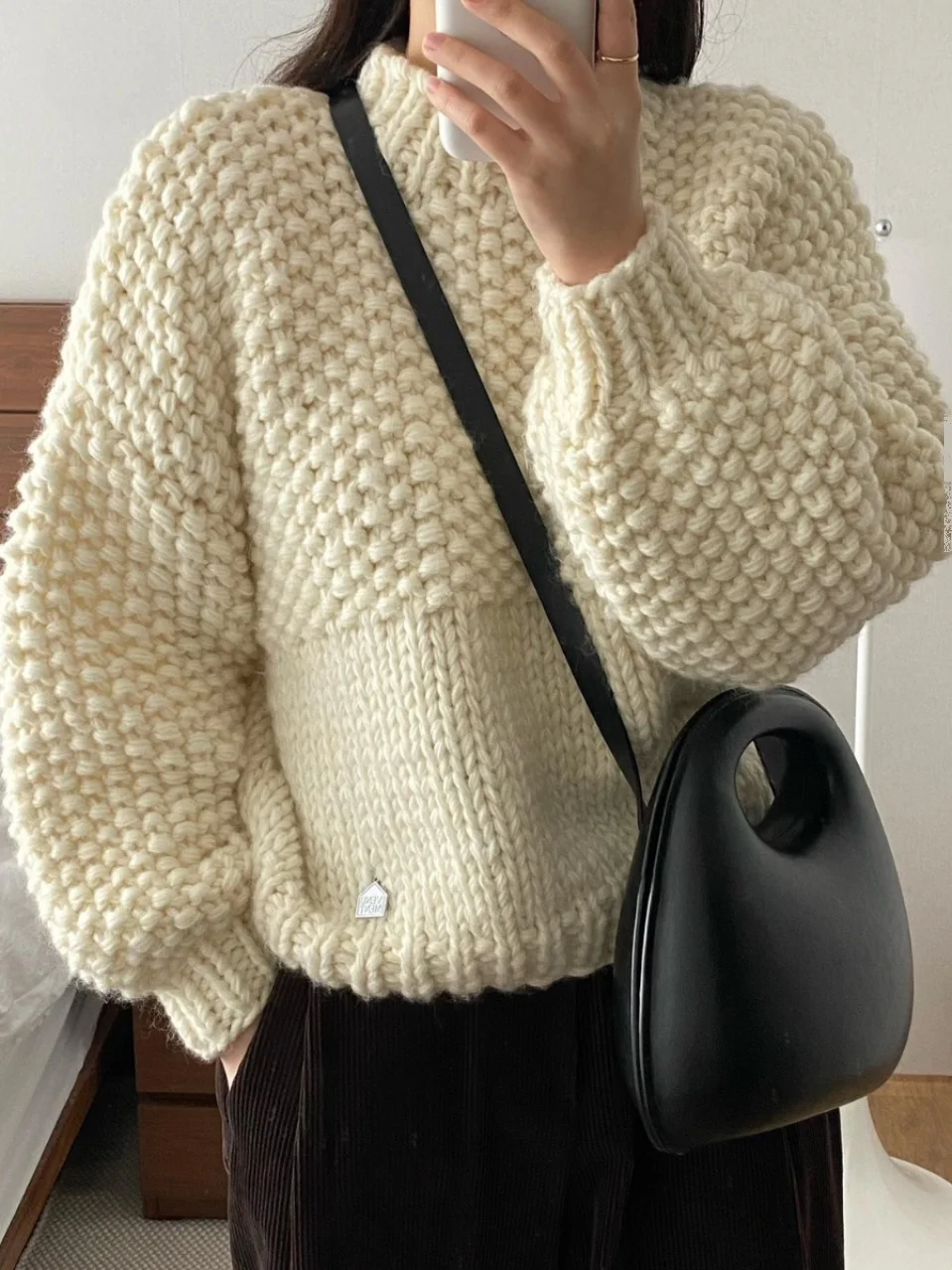 緩い怠惰なラウンドネックニットセーター太い針刺繍多用途快適なニット女性のための秋 2023 シーズン