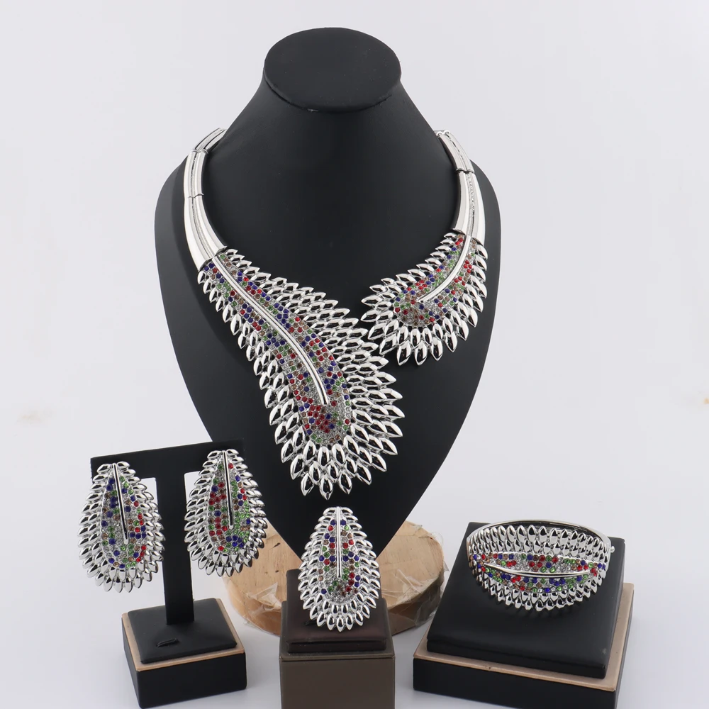 

Fashion Crystal Jewelry Set Rhinestone Clear Necklace Earrings Ring Bracelet for Dubai Women Nigerian Indian Bridal Party Gifts