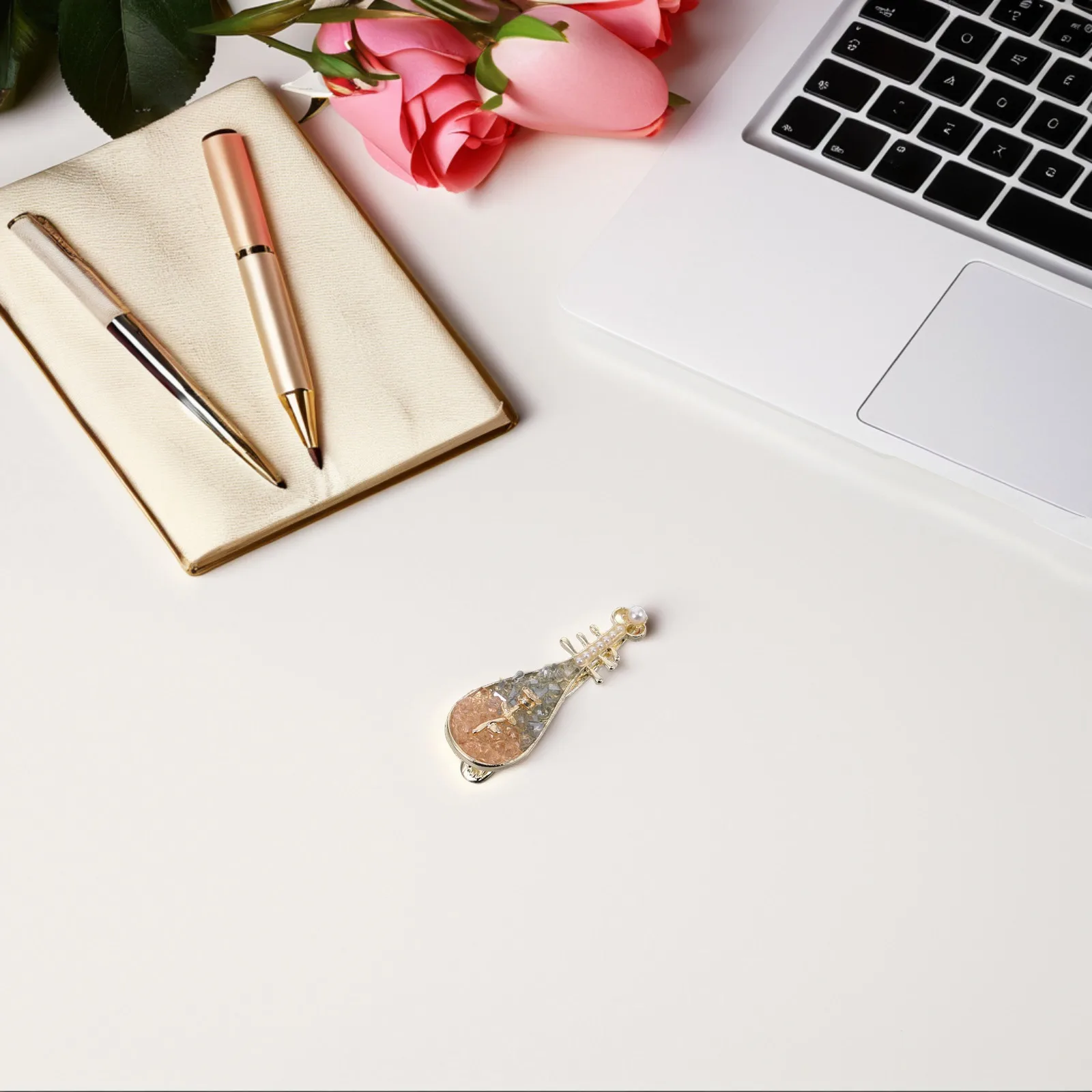 

Creative Chinese Musical Instrument Shape Clips Vintage Decorative Hairpin For Women Girls Styling Bangs Side Clips Chinese