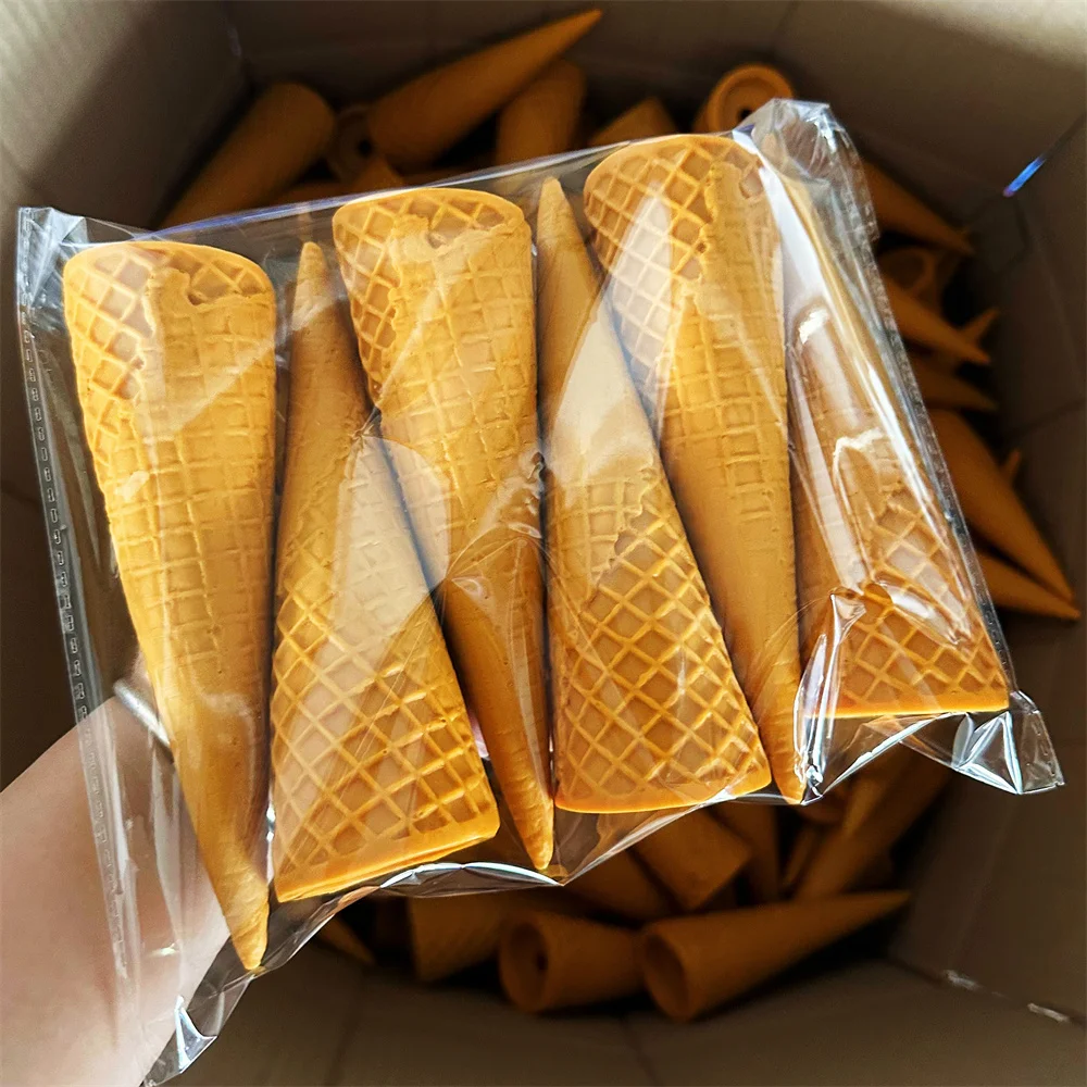 6.6in 6pcs Plastic Shatterproof No Deformable Waffle Gold Cone Business Practice Sets Reusable DIY Props Ice Cream Model Machine