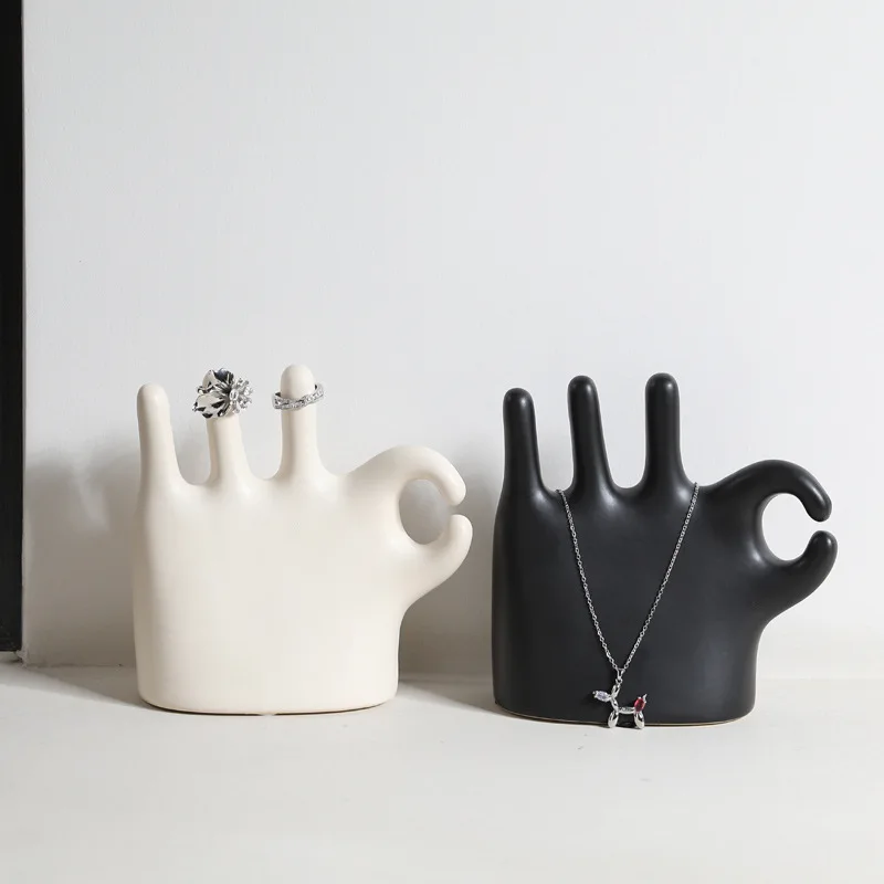 

NEW Simple and Creative Finger Palm Jewelry Rack Ceramic Ornament Ring Storage Display Rack Household Decoration