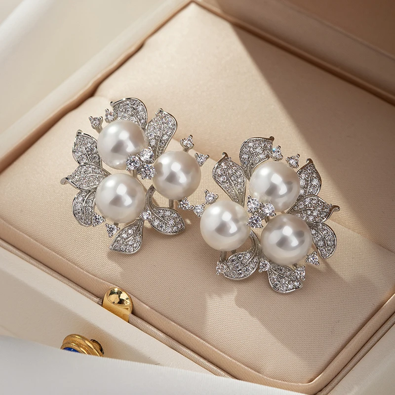 

Beautiful Imitation Pearl Flower Big Stud Earrings High Quality Zircon Women Earrings Fashion Leaf Design Party Jewelry Gifts