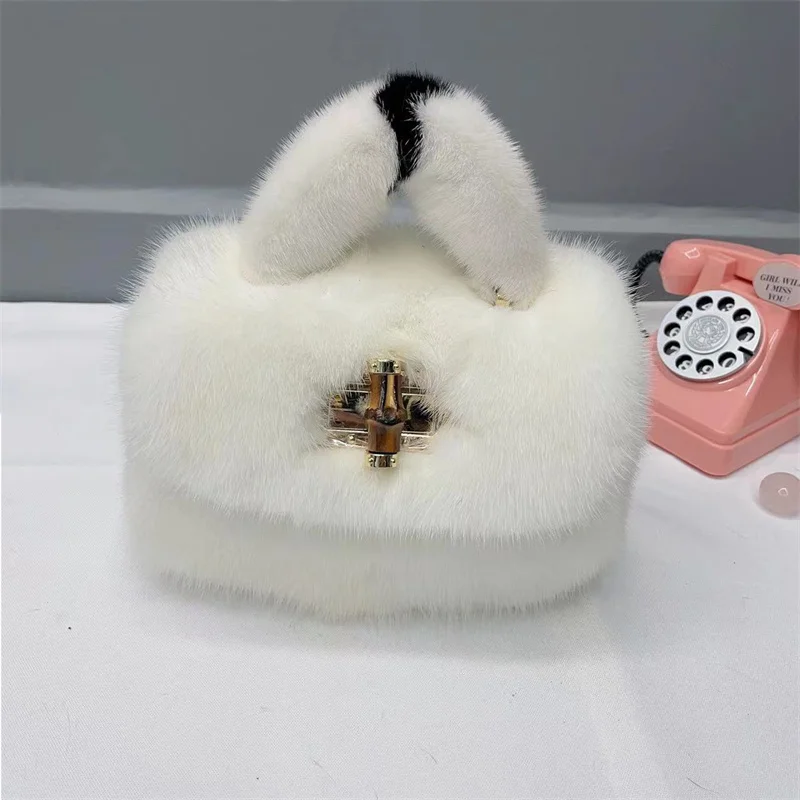 New Women\'s Fur Bag Designer Brand Luxury Mink Hair Large Capacity Fashion Wristband Charming Women\'s Portable Fur Bag