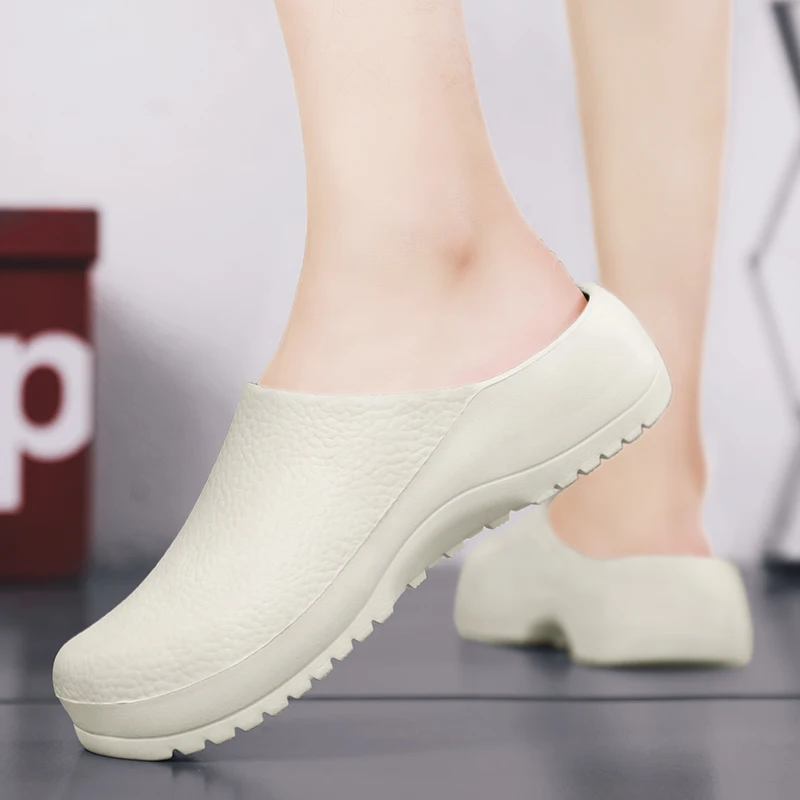 Women Kitchen Shoes Men Water Proof Chef Shoe Comfortable Garden Clogs Shoes Couples Beach Sandal Slippers Oil-proof Shoes