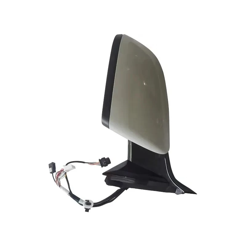 Левое боковое зеркало заднего вида в