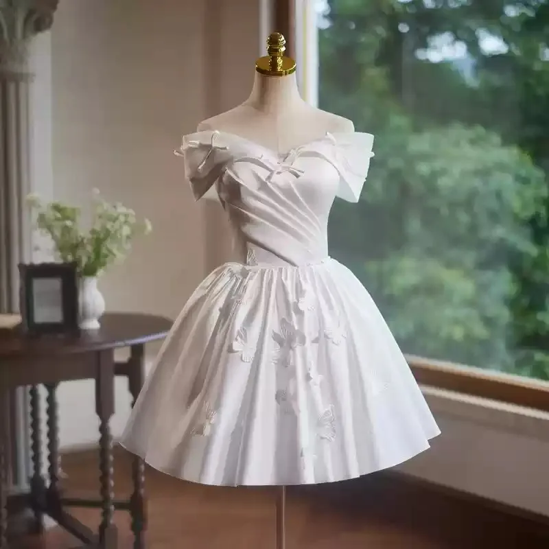 

Lovely Short Wedding Dress Satin Bridal Gowns Off the Shoulder Lace-up Back Buttterfly Applique Party Dress