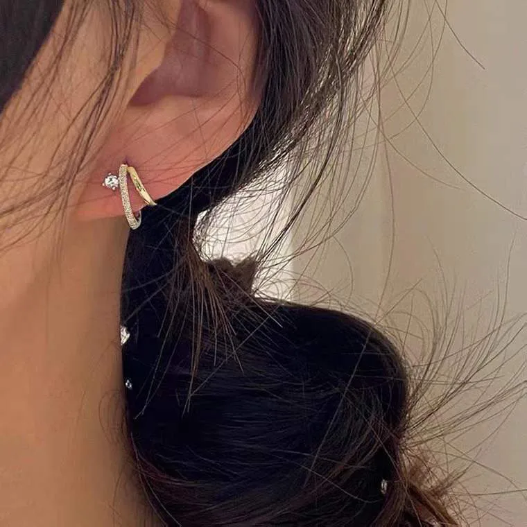1Pairs Stainless Steel Twisted CZ Hoop Earrings Gold Plated Hypoallergenic Textured Circle Earrings, Retro Bold with Sparkle