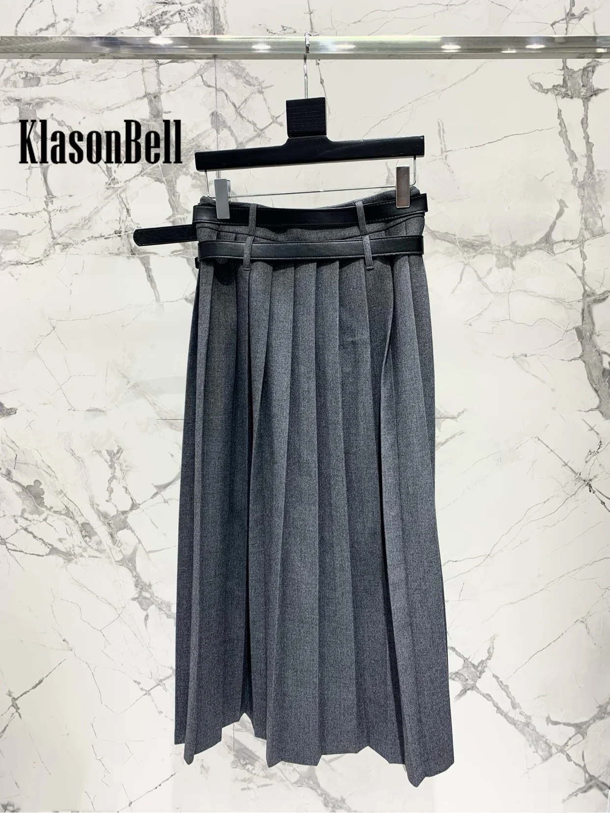 8.6 KlasonBell Women Fashion Streetwear Double Buckle Sashes Decoration Long Split Pleated Skirt Sweet All-matches Short Skirt