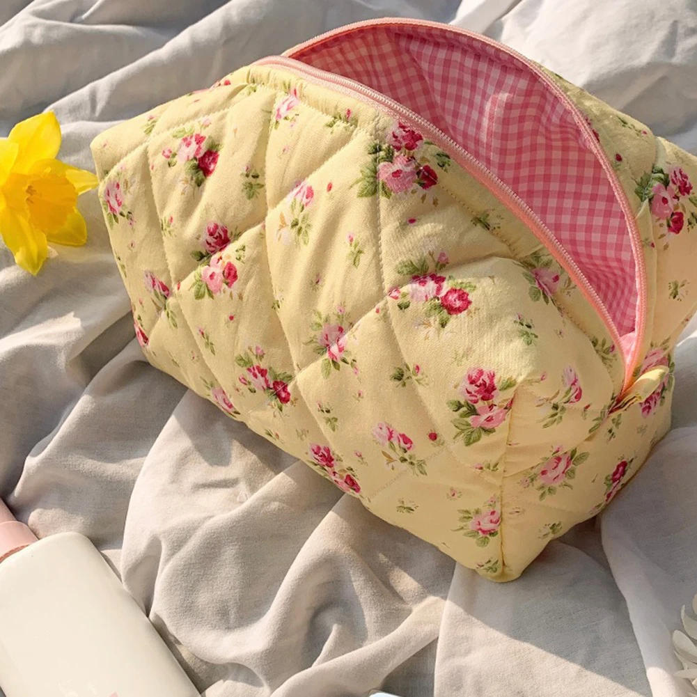 Simpatica custodia per trucco da viaggio floreale Borsa da toilette trapuntata grande con cerniera Borsa per organizer per trucco morbida per donne e ragazze