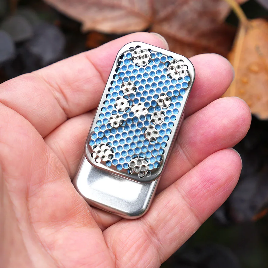 Super EDC Titanium Alloy Hollow Out New Design, Infinite Position Magnetic Mechanical Metal Fingertips