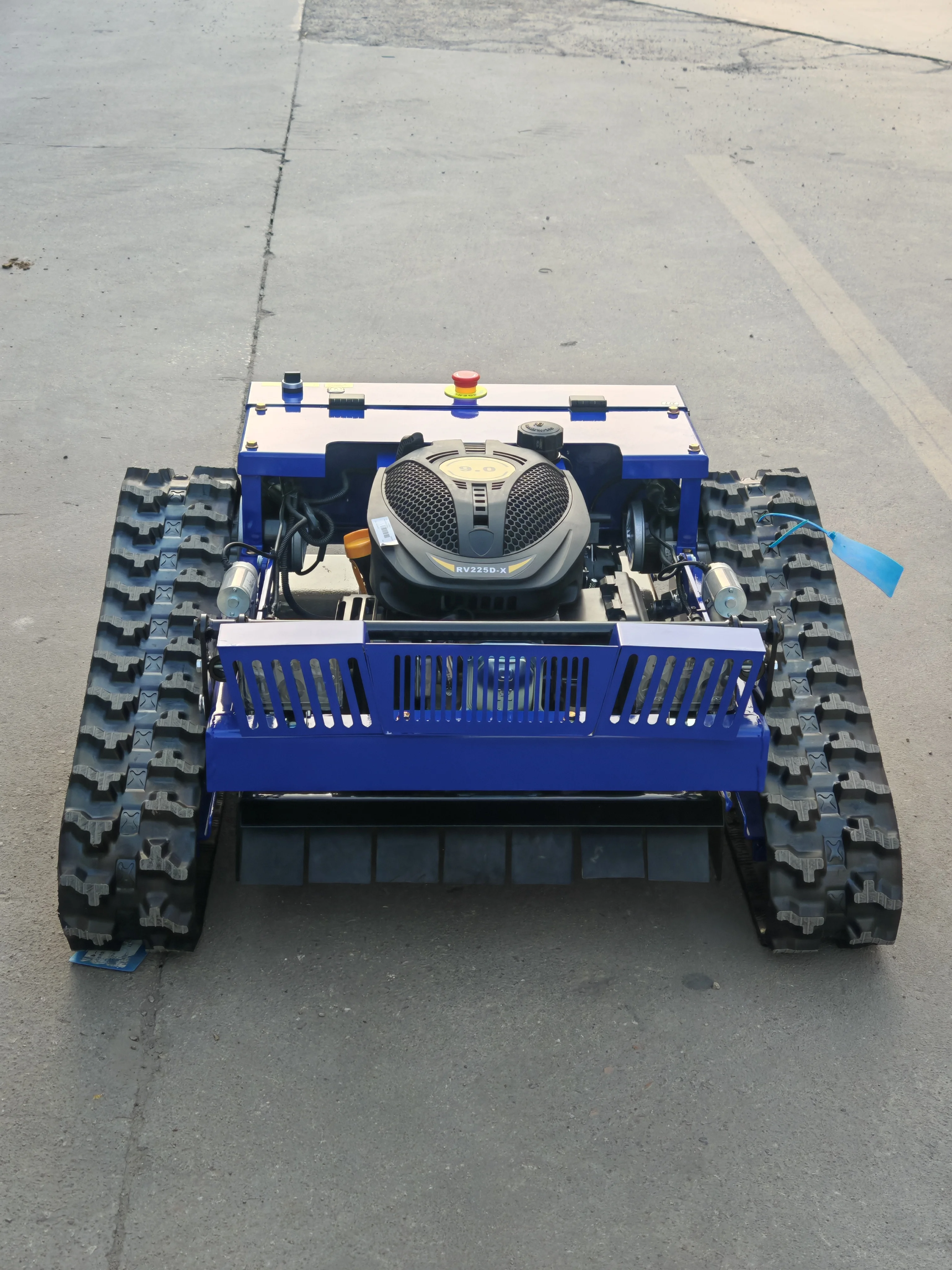 

Customized remote-controlled lawn mower with adjustable cutting height, suitable for extreme slopes and large lawns