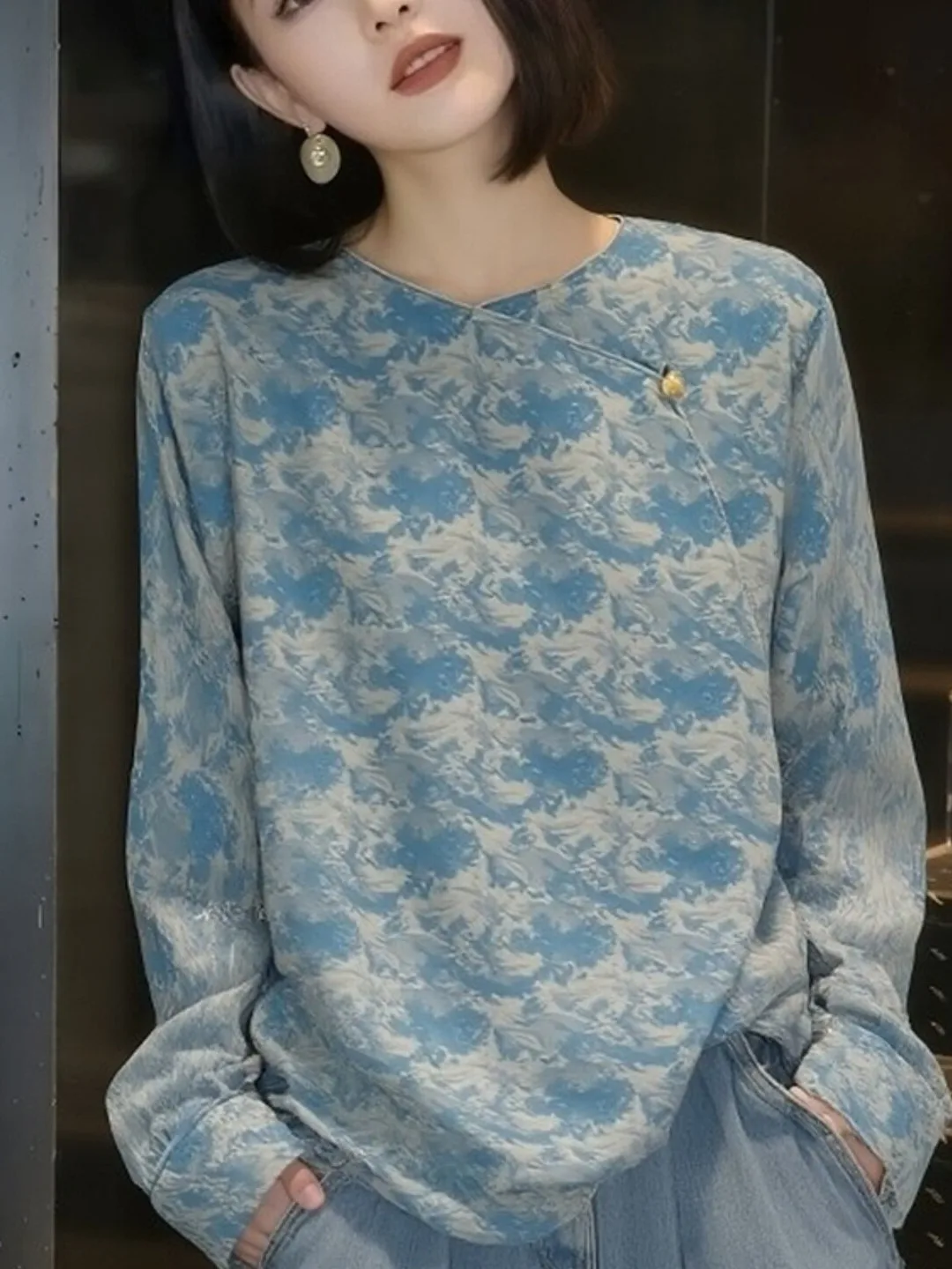 

Elegant New Chinese Style Long Sleeve Floral Print Loose Women's Shirt Fashionable Trendy Spring Autumn Casual Breathable