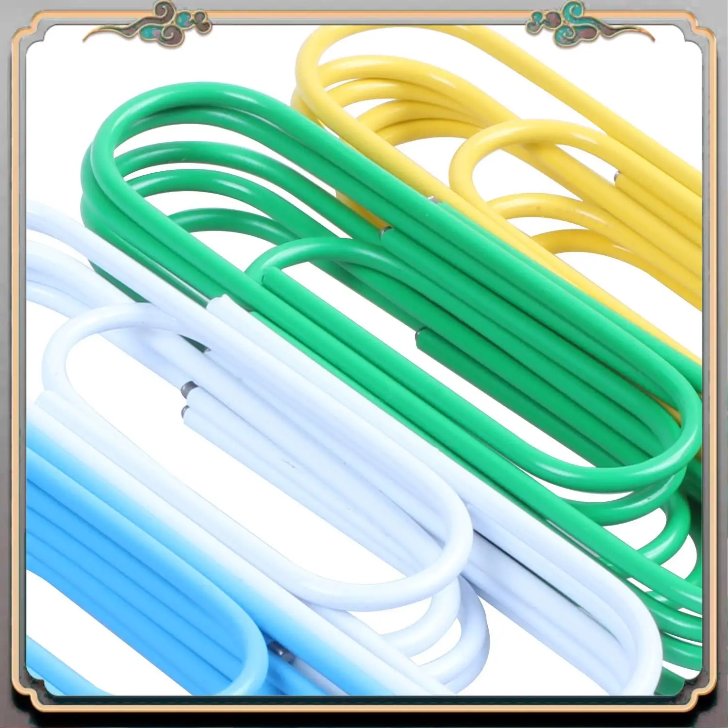 

Durable Super Large Paper Clips Vinyl Coated, 30 Pack 4 Inch Assorted Color Jumbo Paper Clip Holder, Multicolored Giant Big Shee