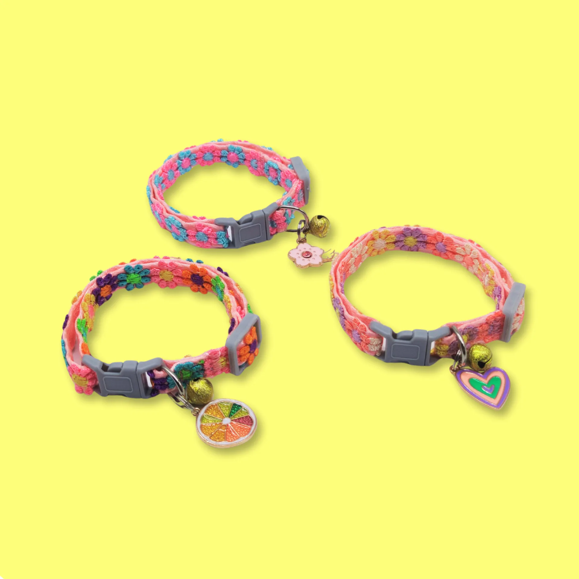 

Popular Cat Collar with Bell - Adjustable Safety Breakaway Pet Collars for Kittens & Adult Cats