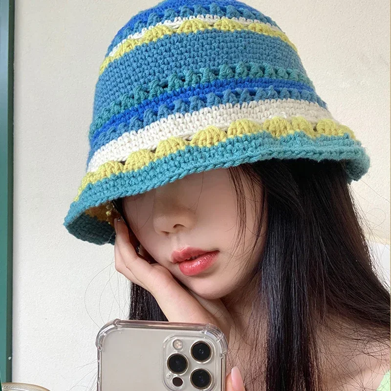 

2024 New Women's Fashion Cute Crochet Fisherman Hat Hand Knitted Cute Striped Beanie Hat