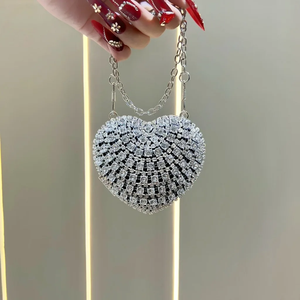Heart-Shaped Evening Bag Structured Rhinestone Mini Bag Mini Lipstick Pouch Sparkling Fashion Accessory Bag For Evening Banquets