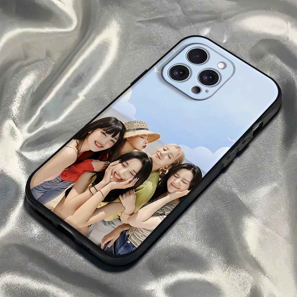 الكورية فتاة مجموعة G-idle جراب هاتف آيفون 16 15 11 13 14 برو ماكس 7 8 زائد X Xr Xs ماكس 12 البسيطة غطاء قذيفة سوداء #2