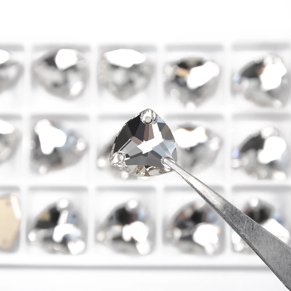 Großhandel Strass Nähzubehör Kristall K9 Glas Aufnähbare Strasssteine Glitzer Verschiedene Formen Strasssteine für Kleidung und Bekleidung – Detail 4