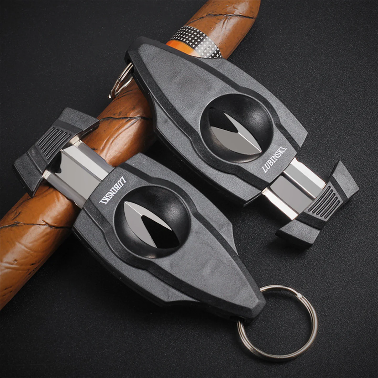 V-shaped Edged Blade Cigar Cutter Stainless Steel Cigar Clipper Scissors With keychain Smoking Tools Accessories Father's Gift