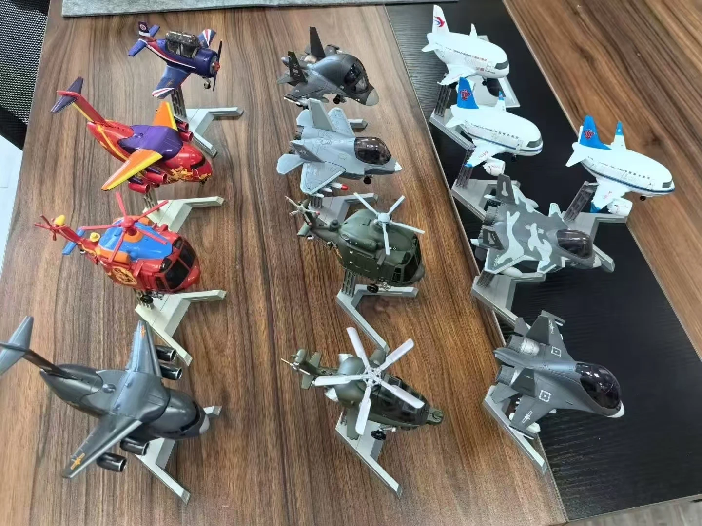 Q-version Series Models j10c Alloy Plane su57 model su34 J35 fighter Miniature Aircraft Collectors & Aviation Enthusiasts