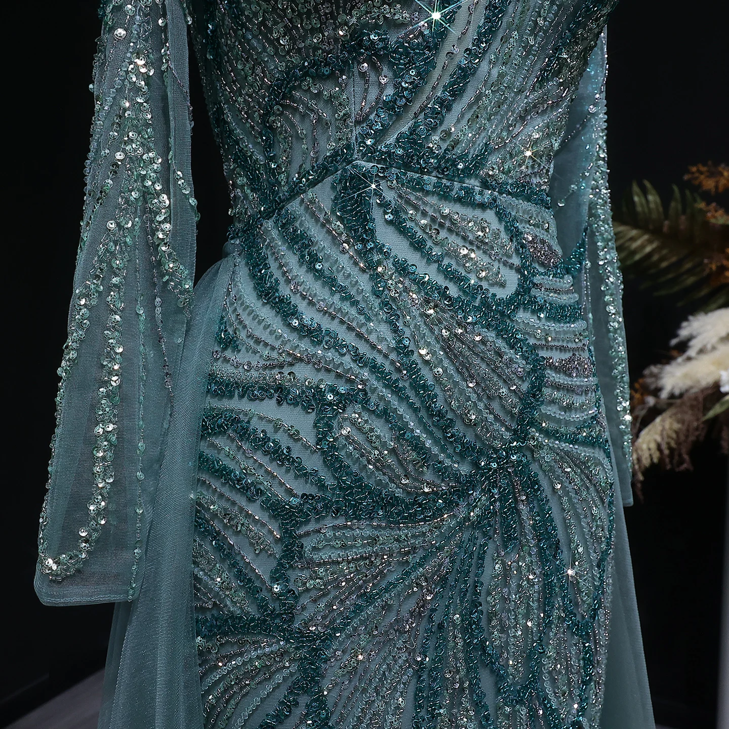 Sharon Said Dubai Luxuriöses Flieder-Abendkleid mit hohem Seitenschlitz, Weinrot, Grün, Damen-Abendkleider SS160, individuell anpassbar – Detail 28