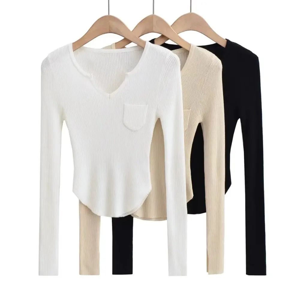 

Women's Winter V-neck Knit Sweater Slim-fit Long-sleeve T-shirt Trendy Spice Girl Style with Pockets Curved Edge Base Layer