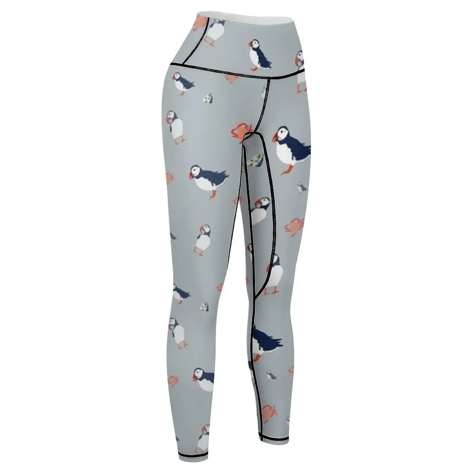 Legginsy z motywem pucharzy na szarym tle, zestaw sportowy, sportowa odzież damska, odzież sportowa na siłownię, odzież sportowa do ćwiczeń, legginsy damskie