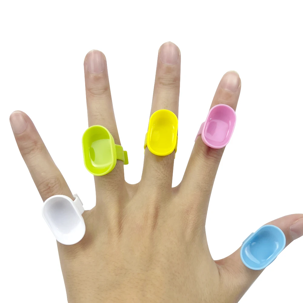 50pcs Dental Mixing Finger Ring Bowl Cup Plastic Holder Dappen Dish Prophy Paste Rings Disposable Dentistry Tools Random Color