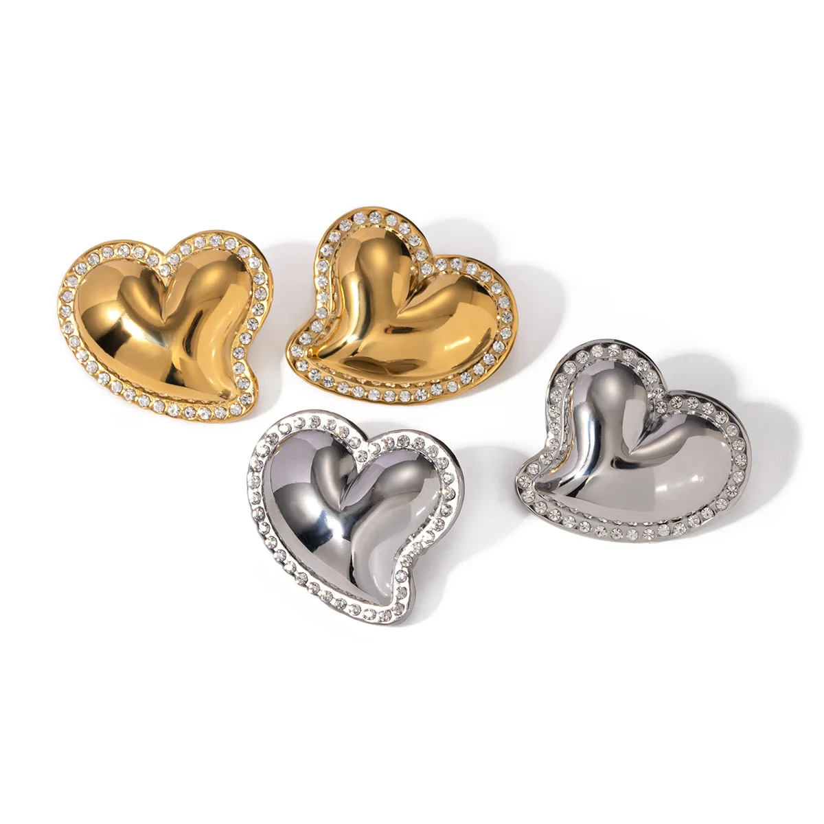 

Stainless Steel PVD 18K Gold Plated Tarnish Waterproof Crystal Heart Stud Earrings For Woman Jewelry Wholesale INS