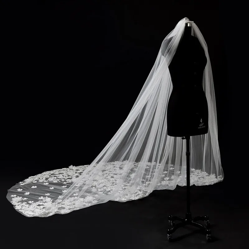 Exquisite Wedding Veil Cathedral Lace 3D Flower Appliques One-Layer Wedding Veils With Comb 350cm Length 300cm Width Bridal Veil