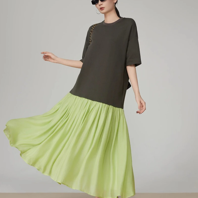 

2026 Summer New Retro Green Splicing T-shirt with High Quality and Loose Color Contrast Dress for Women
