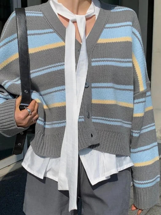 เสื้อคาร์ดิแกนไหมพรมลายทางสไตล์วินเทจใหม่สำหรับผู้หญิง ทรงหลวม สบายๆ แฟชั่นทันสมัย ดูอ่อนเยาว์
