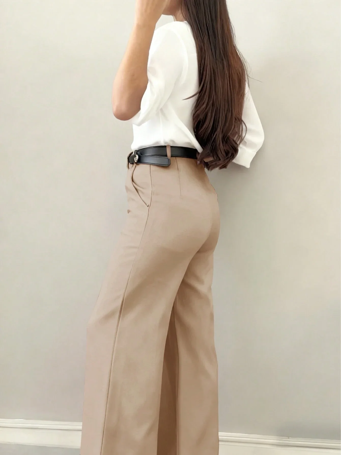 

Женские минималистичные повседневные брюки с расклешенными штанинами для офиса и ежедневной носки