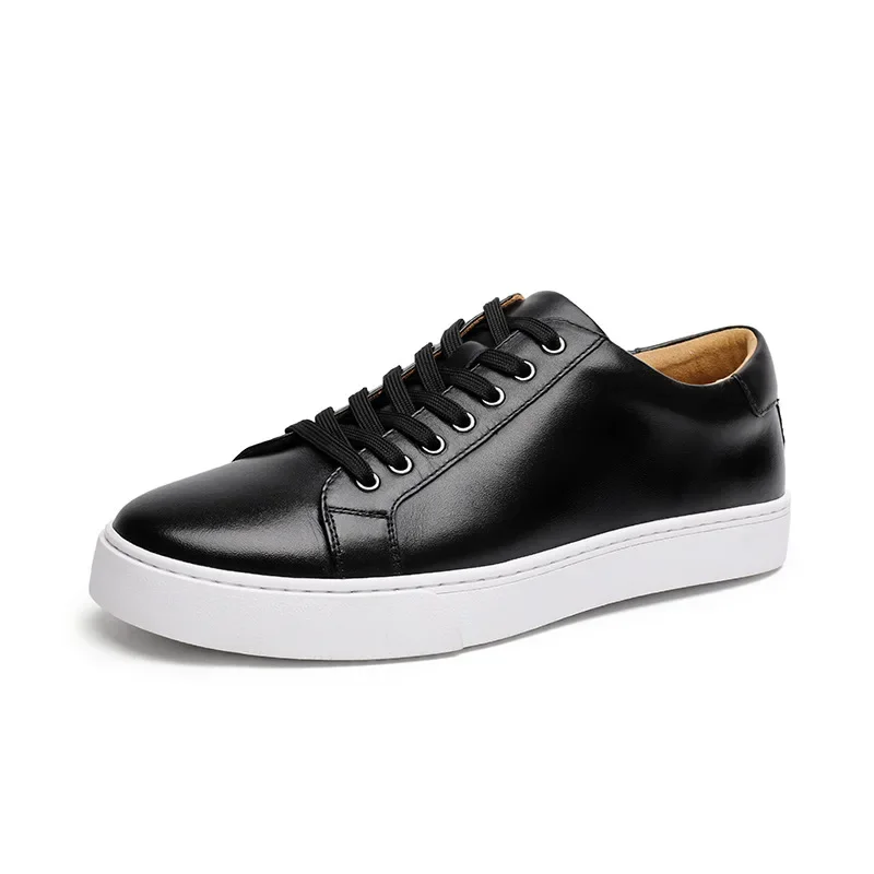 British Thick Bottom Trend scarpe da uomo Sneakers coreano Casual First Layer Cattlehide scarpe da uomo in pelle scarpe sportive bianche da uomo