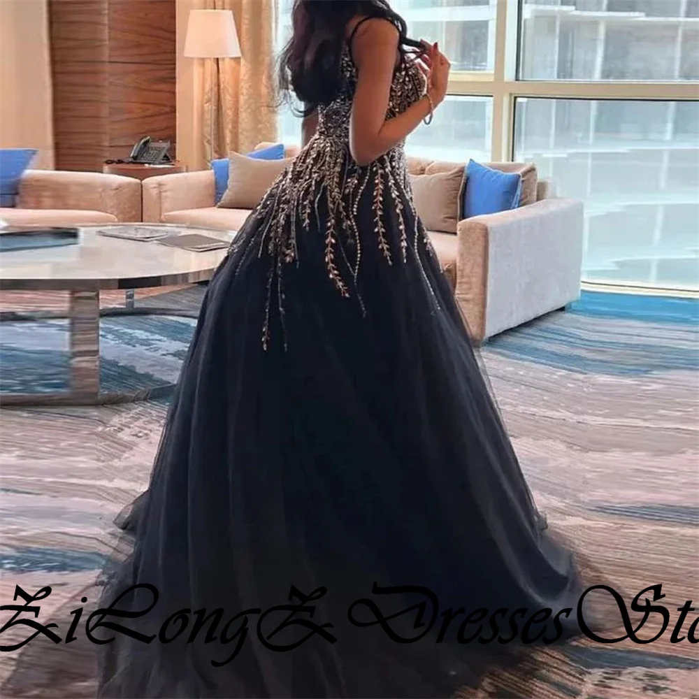 Elegant Luxury Evening Dress 2024 Straight Pleats Sleeveless Floor Length Sweep Train Crystal Bespoke Occasion Gowns Exquisite