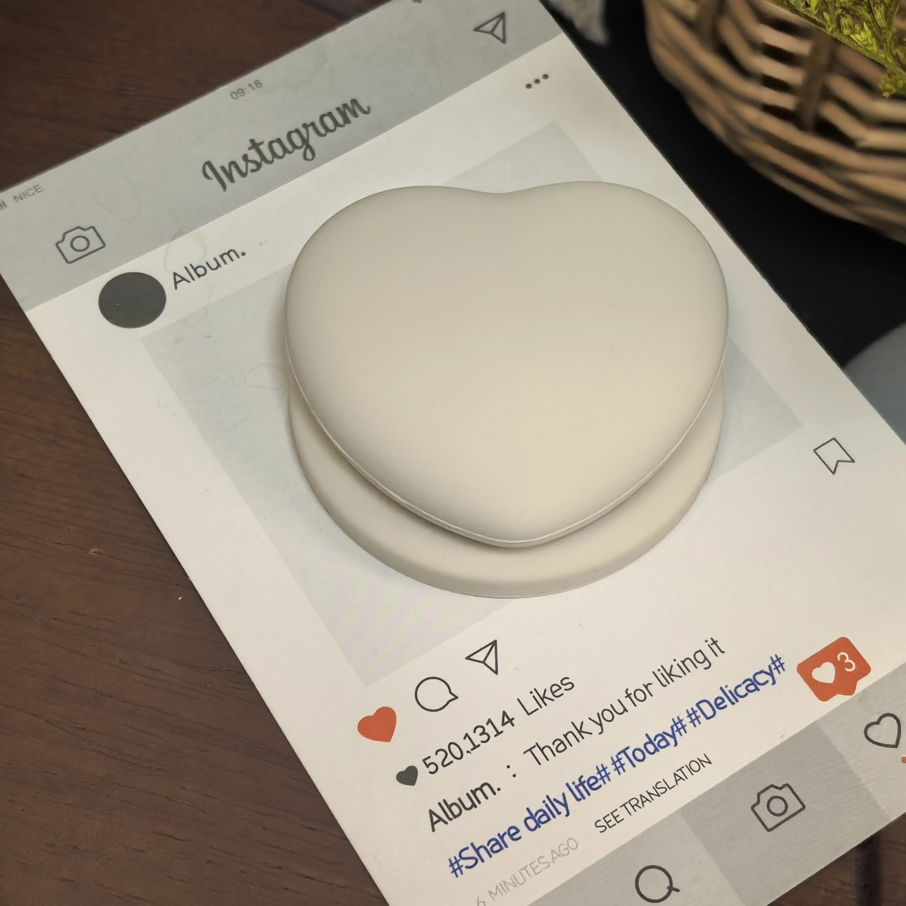 Silikon für Magsafe-Handy, Griptok-Griff, 3D-Flüssig-Farbiges Herz-Design für iPhone 18, kabellose Ladehalterung. – Detail 6