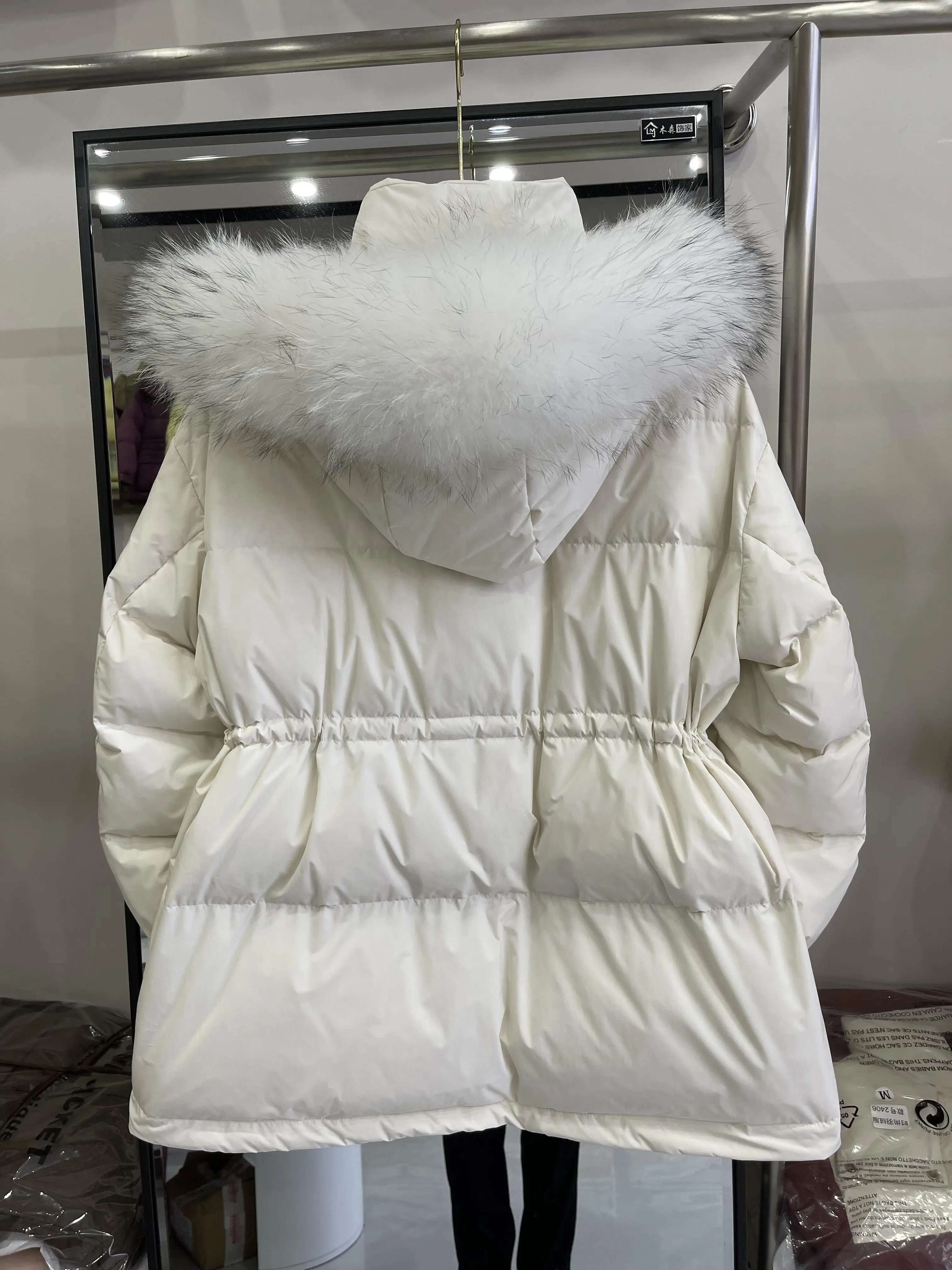 Chaqueta de plumón para mujer, chaqueta holgada con capucha para ir al trabajo, a prueba de viento, plumón de pato blanco, invierno 2025