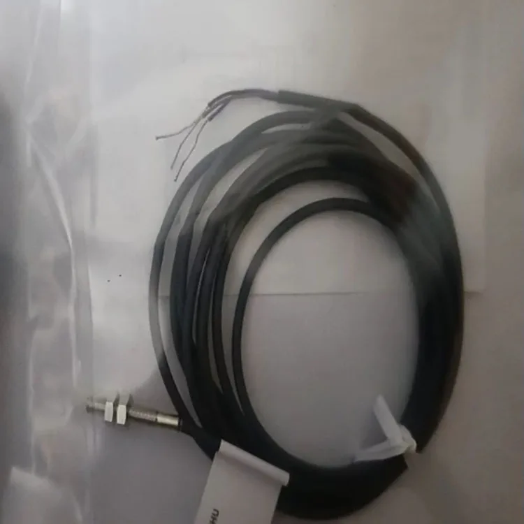 bes03z8-bes-m04ec-psc10b-ep02-sensore-di-prossimita-1pcs-nuovo-per-balluff