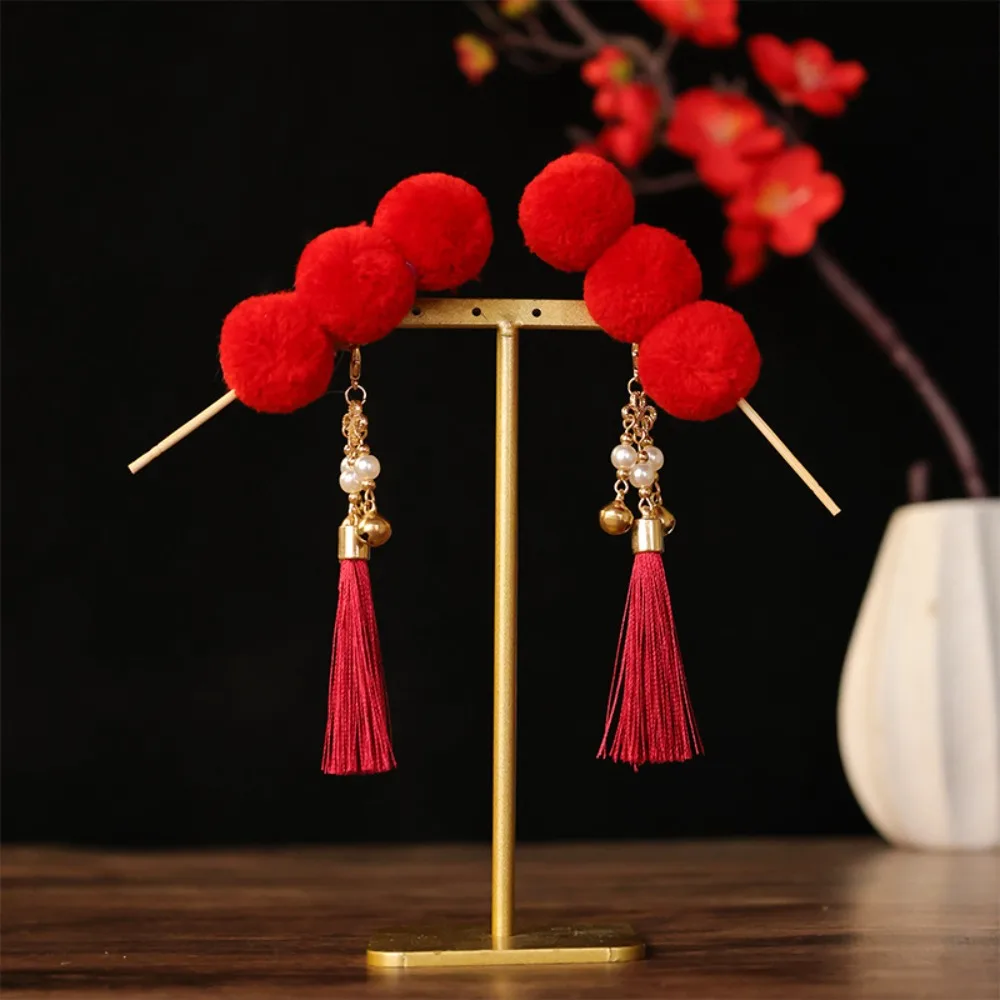 

Festive Pearl Chinese Style Ancient Hairpin Red With Tassel Chinese New Year Side Clip Fuzzy Ball Girl Headdress Photo Props